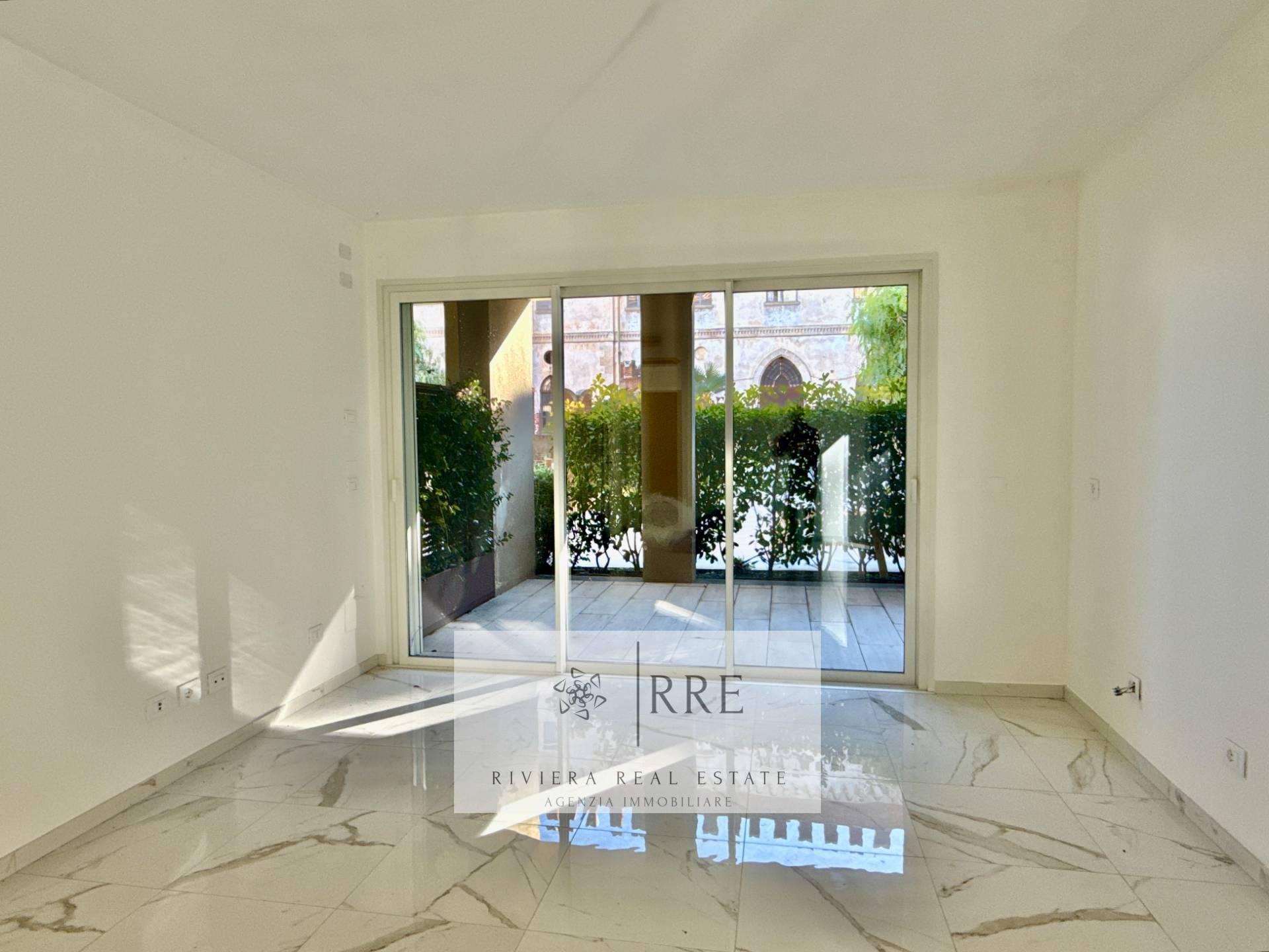 Bilocale con giardino in vendita a Borghetto Santo Spirito