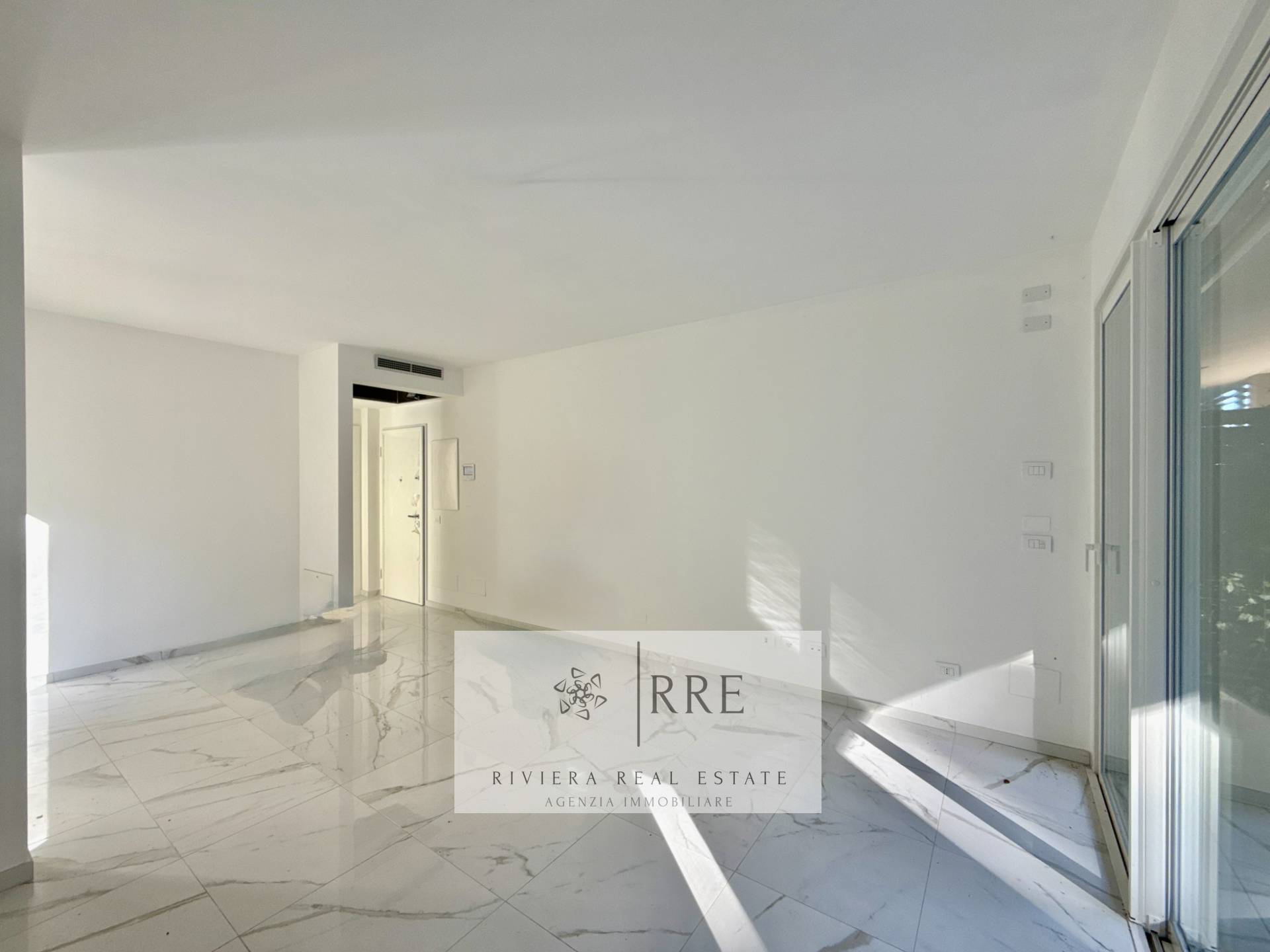 Bilocale con giardino in vendita a Borghetto Santo Spirito