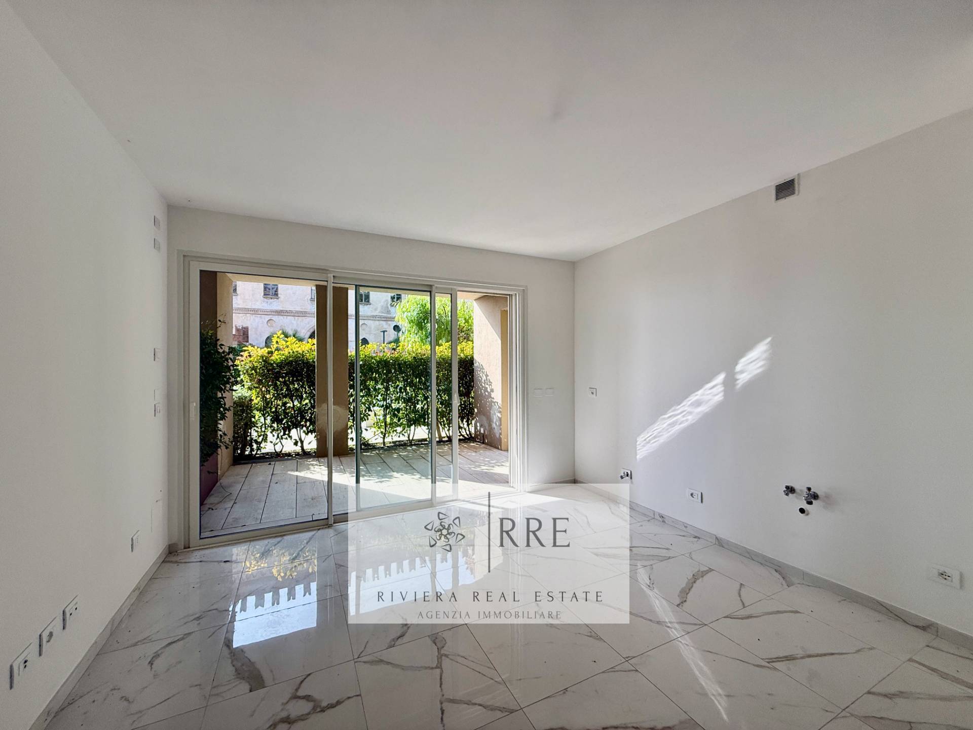 Bilocale con giardino in vendita a Borghetto Santo Spirito