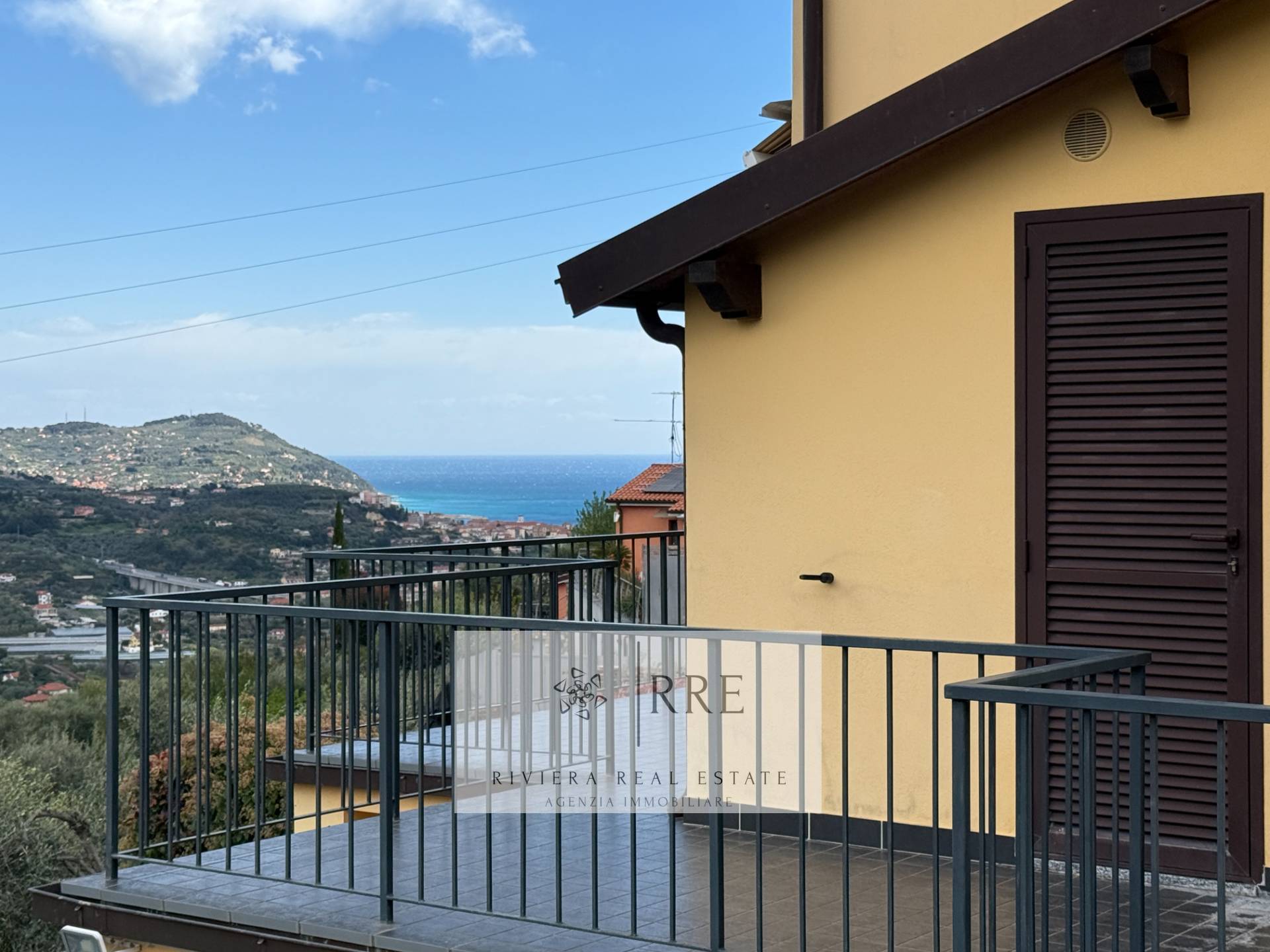 Villetta a schiera in vendita a Imperia