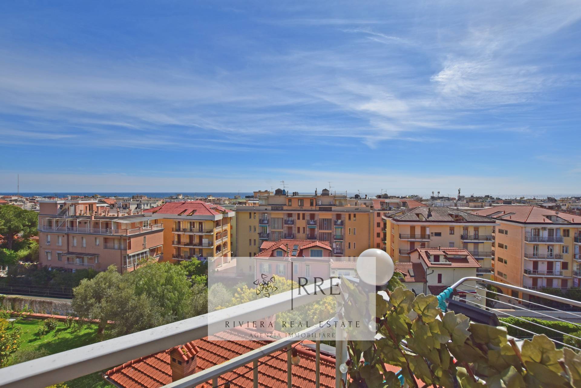 Trilocale in vendita a Alassio