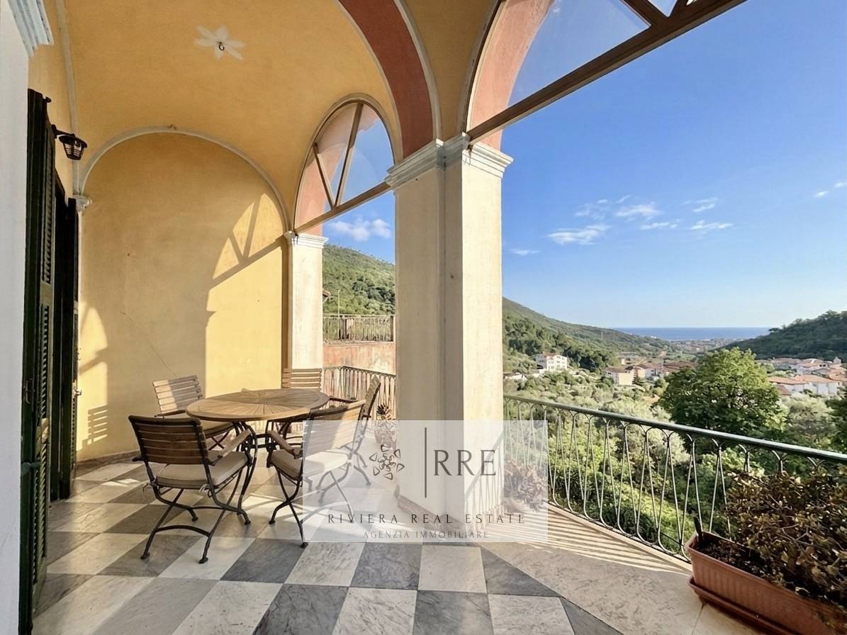 Casa Semindipendente in vendita a Loano, Verzi