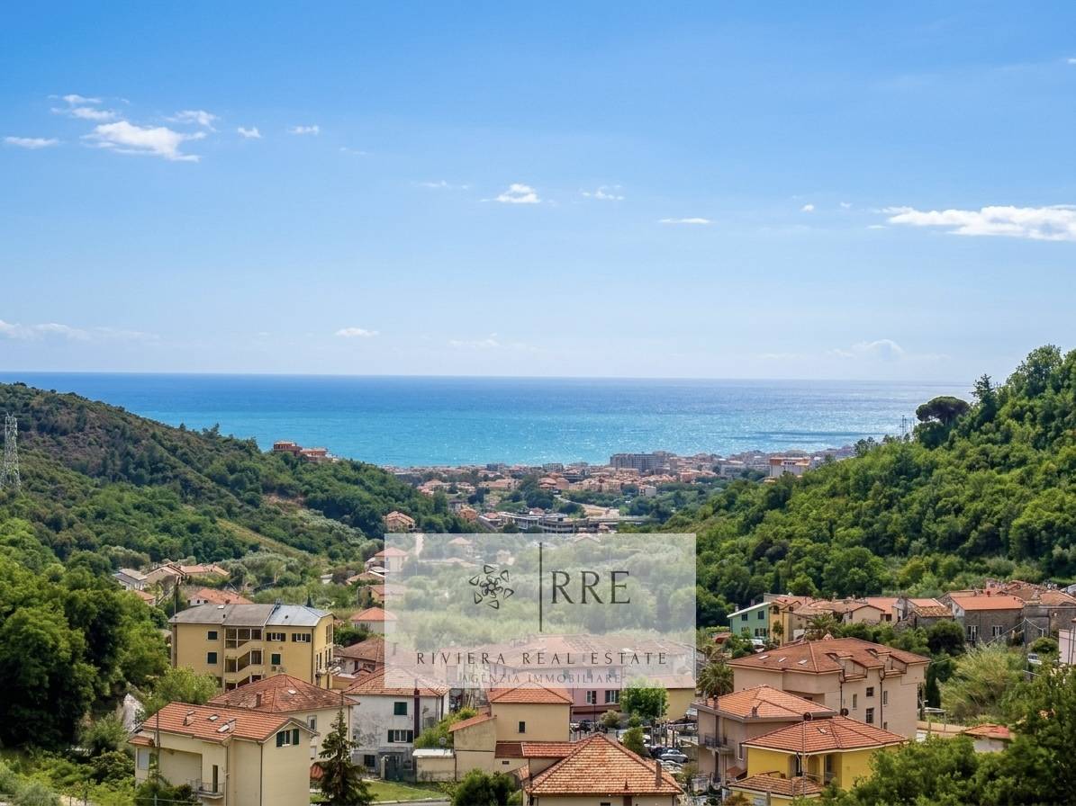 Casa Semindipendente in vendita a Loano, Verzi