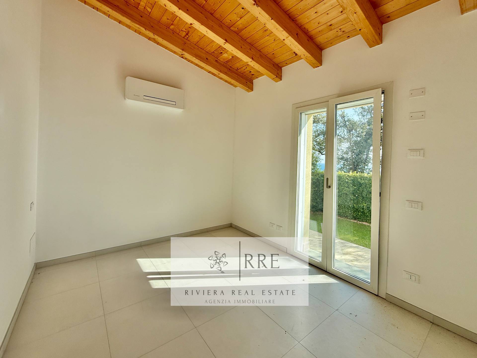 Bilocale con giardino in vendita a Borghetto Santo Spirito