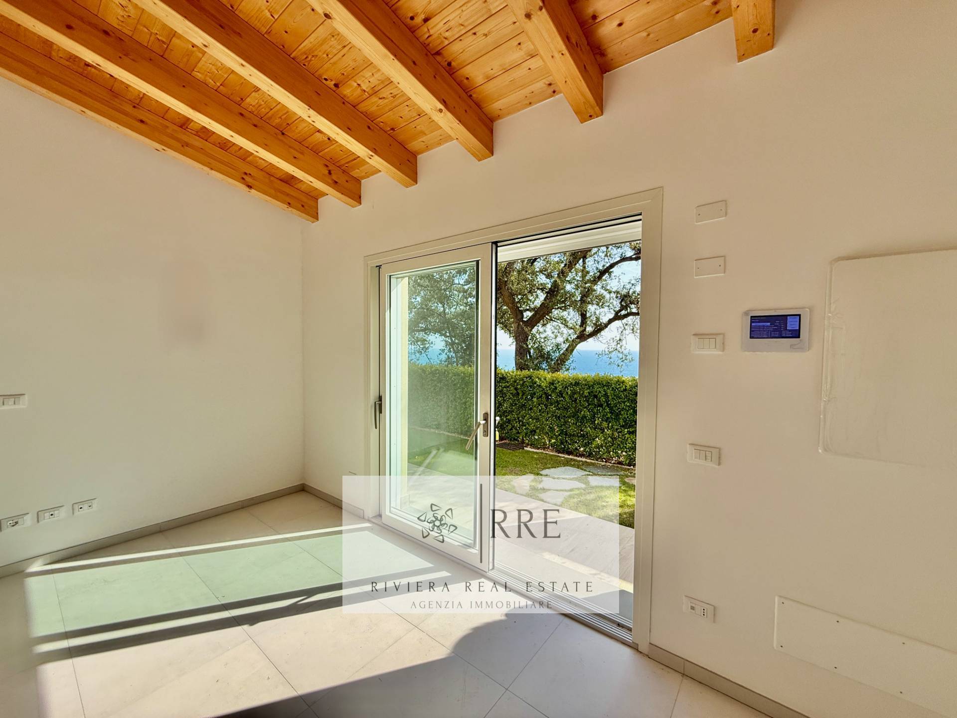 Bilocale con giardino in vendita a Borghetto Santo Spirito