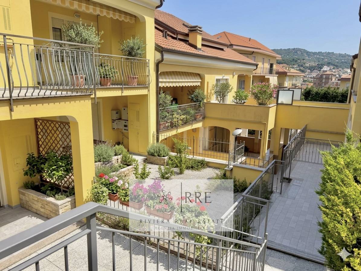 Bilocale con giardino in vendita a Andora