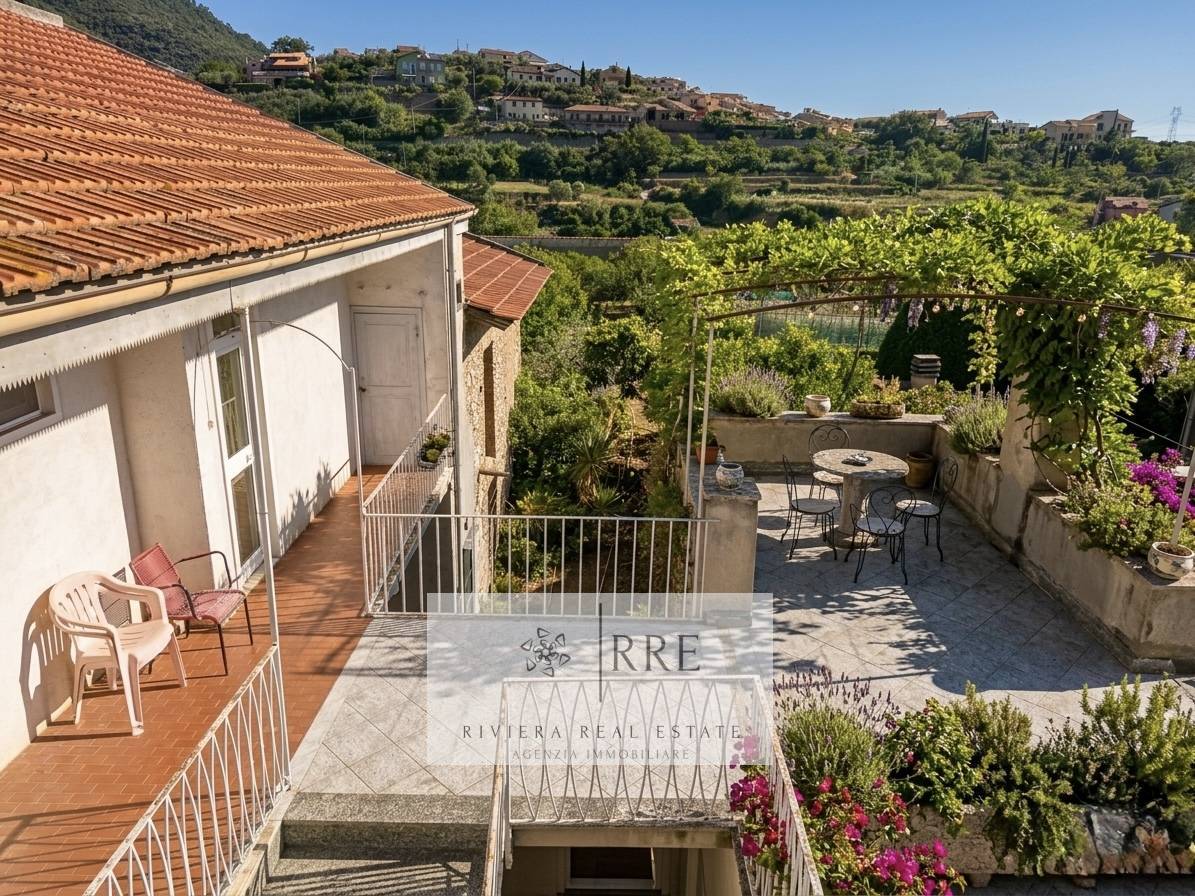 Casale in vendita a Toirano