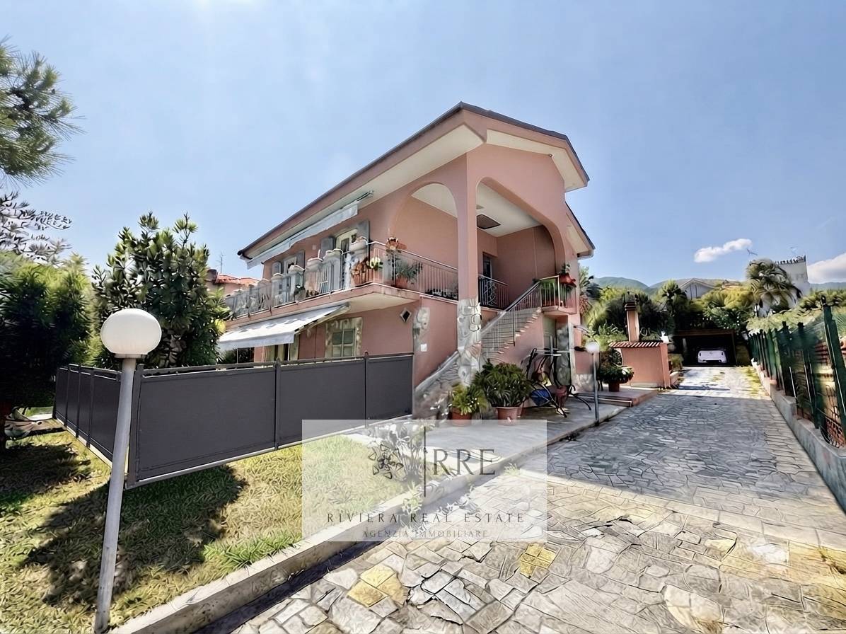 Quadrilocale in vendita a Loano