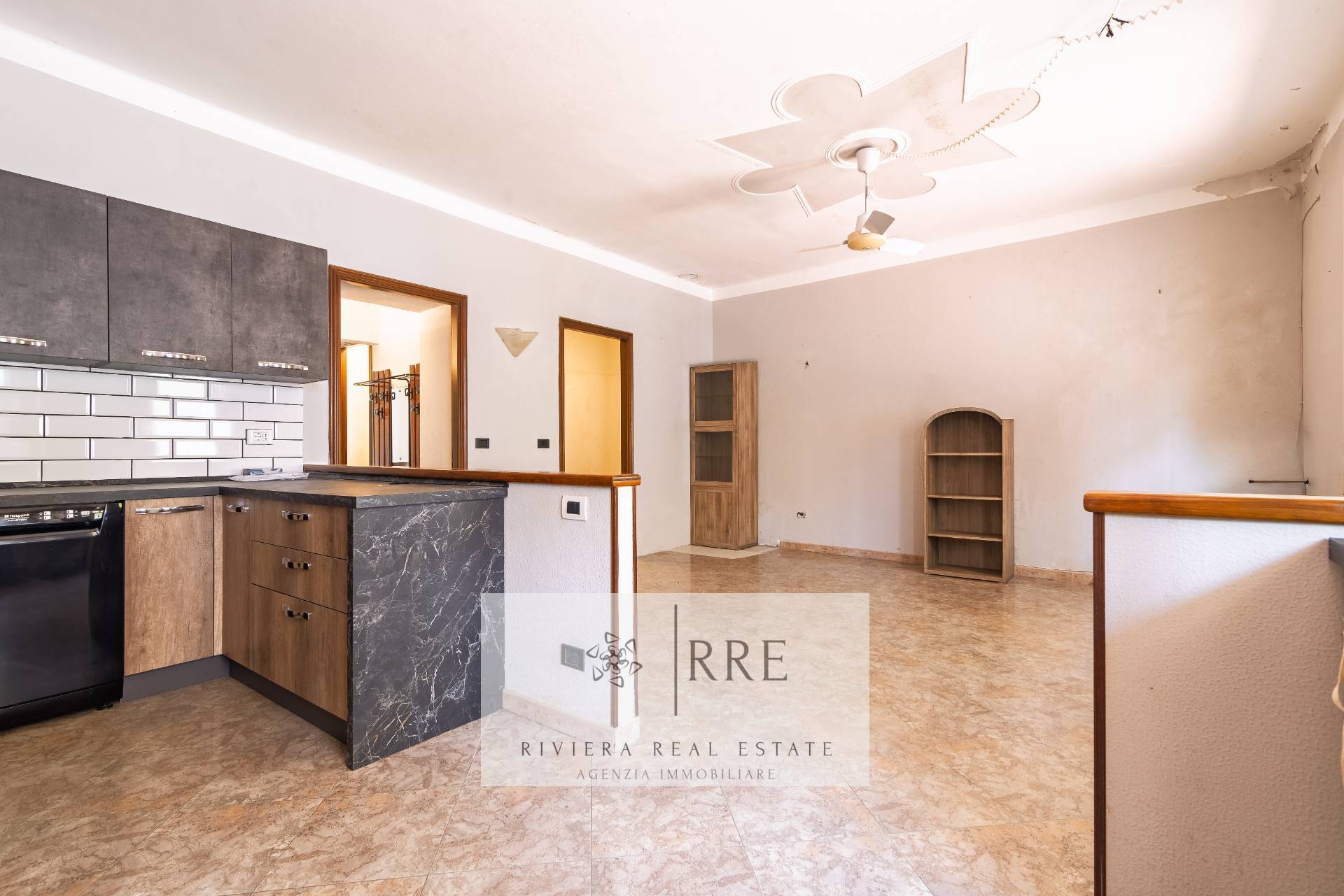 Casa Semindipendente in vendita a Alassio