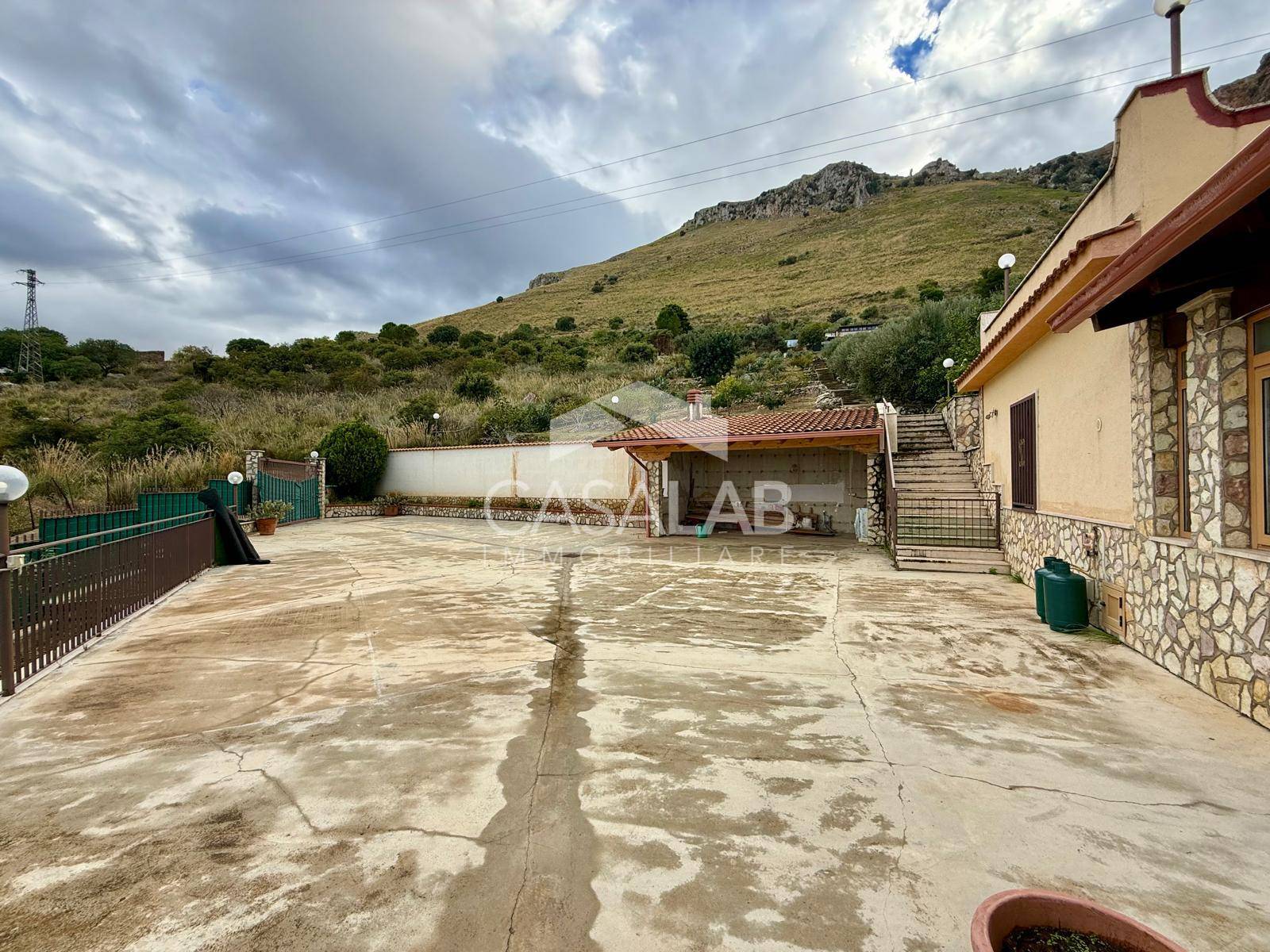 Villa in affitto a Carini, Berlinguer