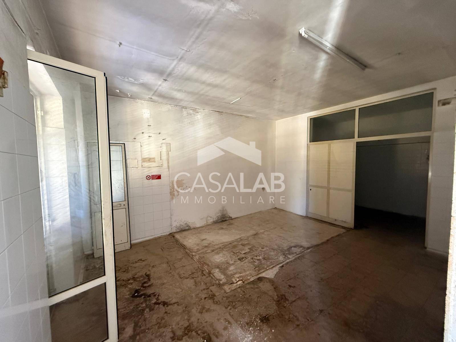 Attivit commerciale in affitto a Capaci