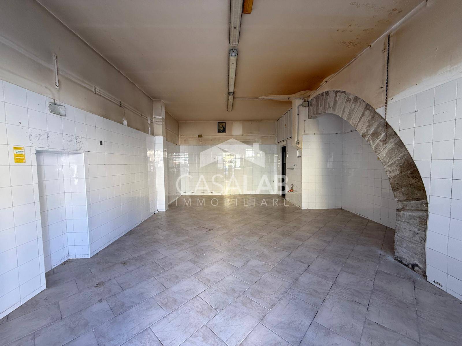 Attivit commerciale in affitto a Capaci