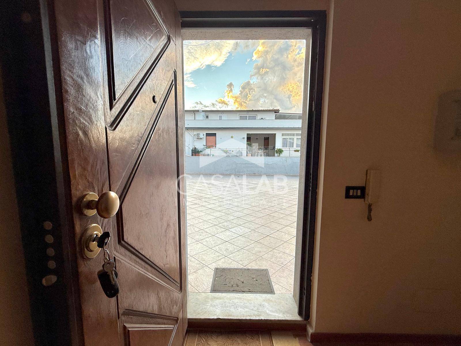 Locale commerciale in affitto a Carini, Bivio Foresta