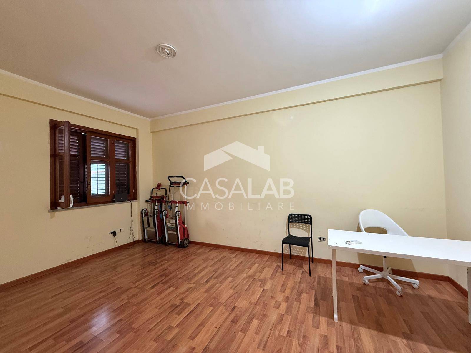 Locale commerciale in affitto a Carini, Bivio Foresta