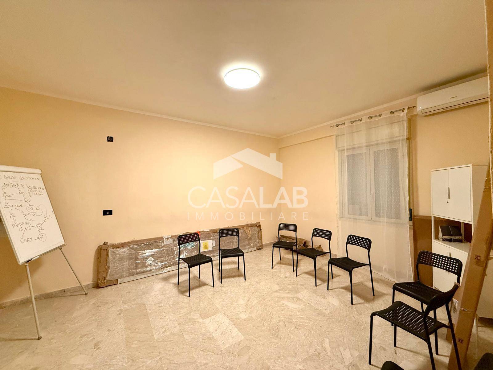 Locale commerciale in affitto a Carini, Bivio Foresta