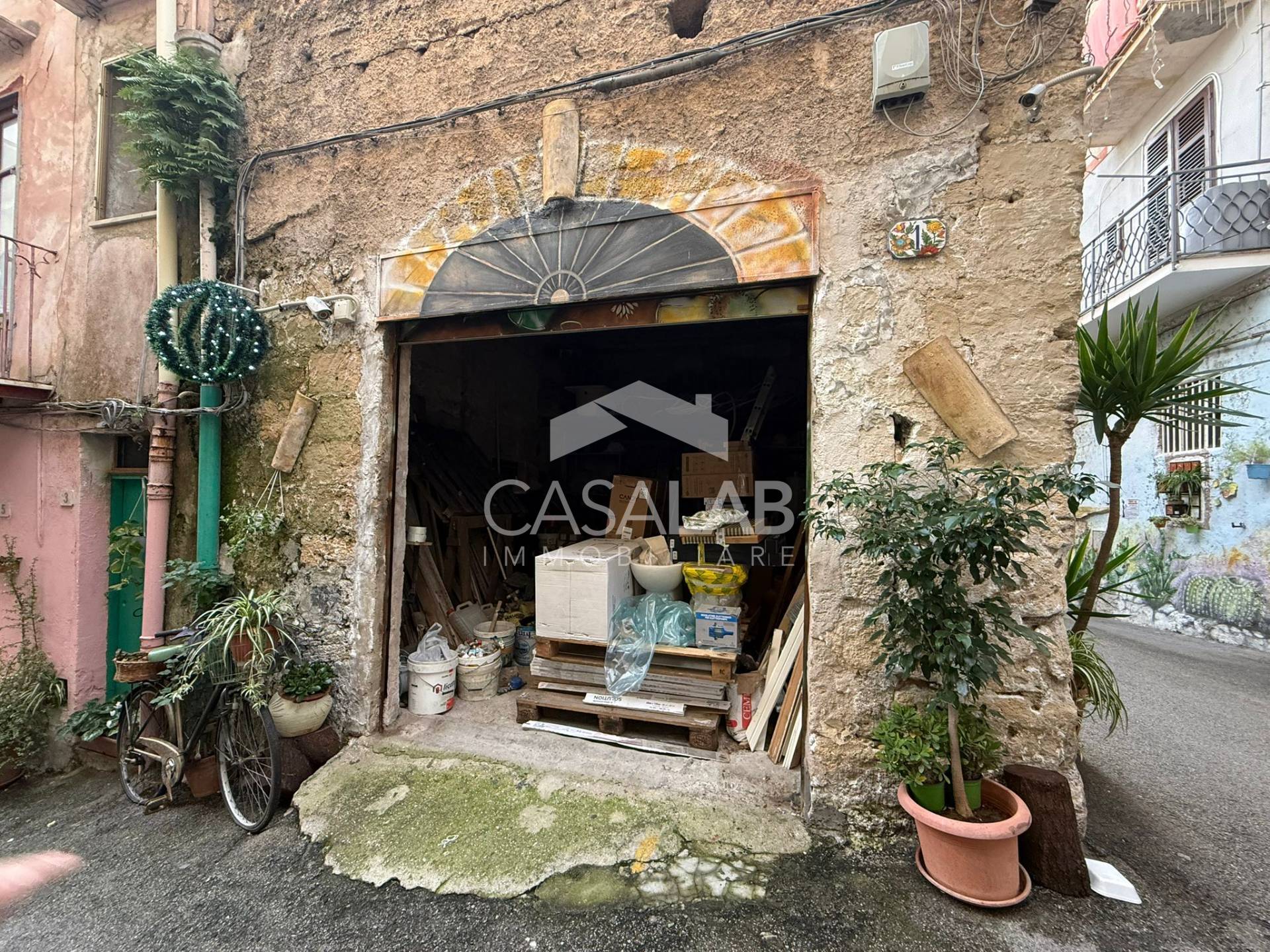 Magazzino in vendita a Carini, Centro Storico