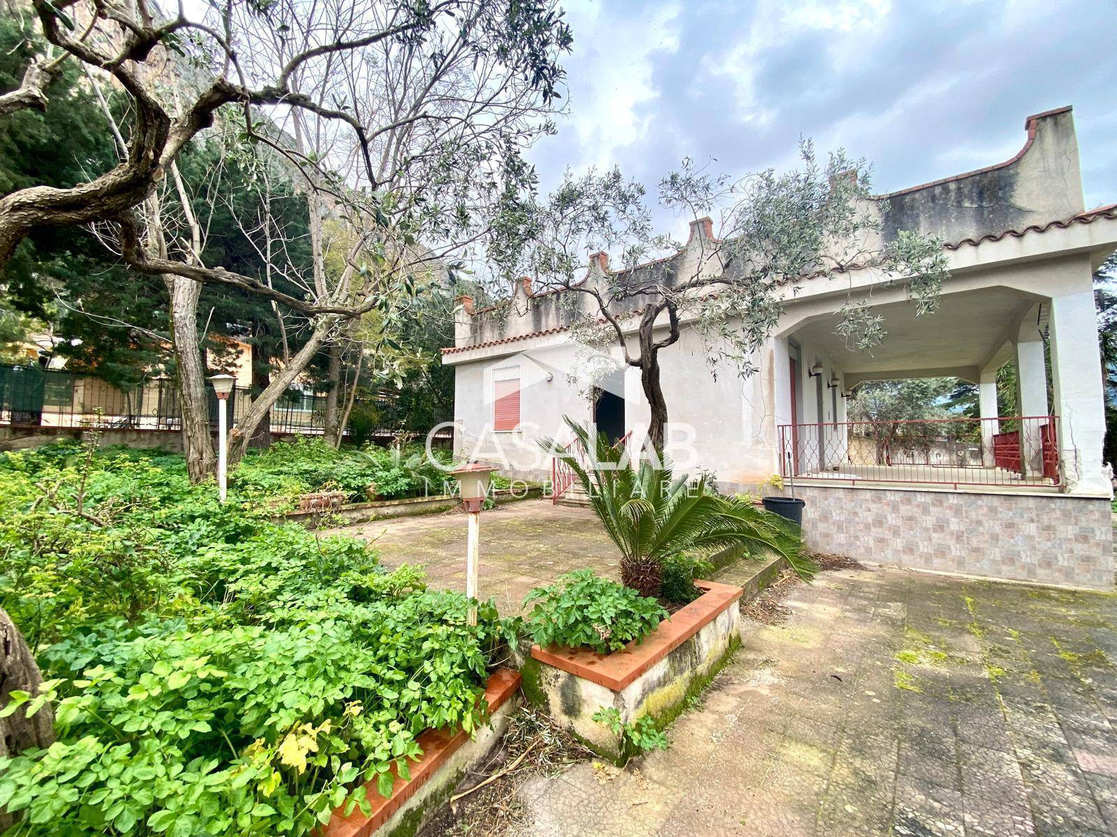 Villa in vendita a Carini, Carini