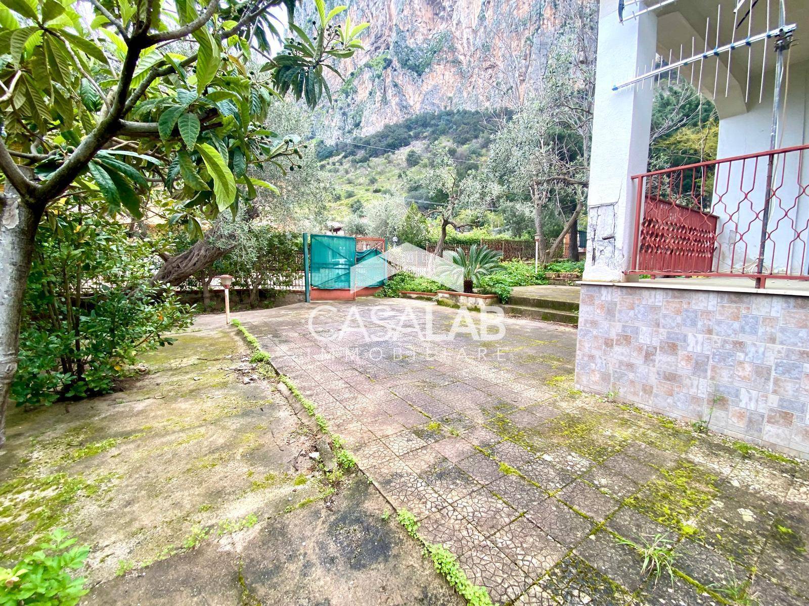 Villa in vendita a Carini, Carini