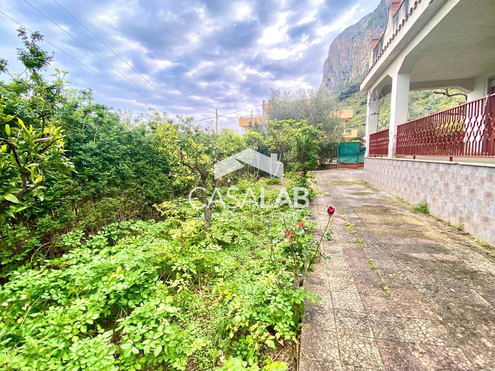 Villa in vendita a Carini, Carini