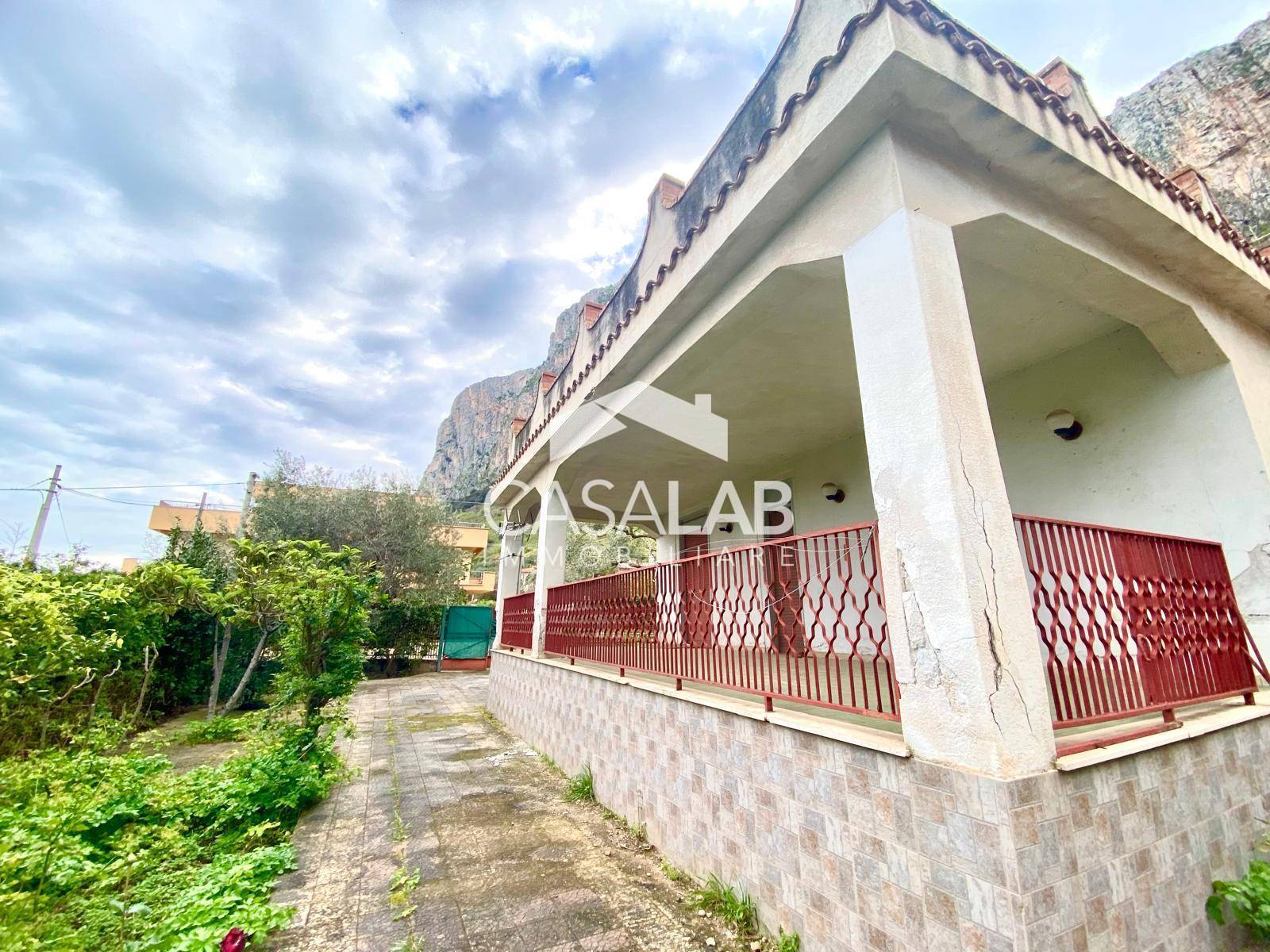 Villa in vendita a Carini, Carini