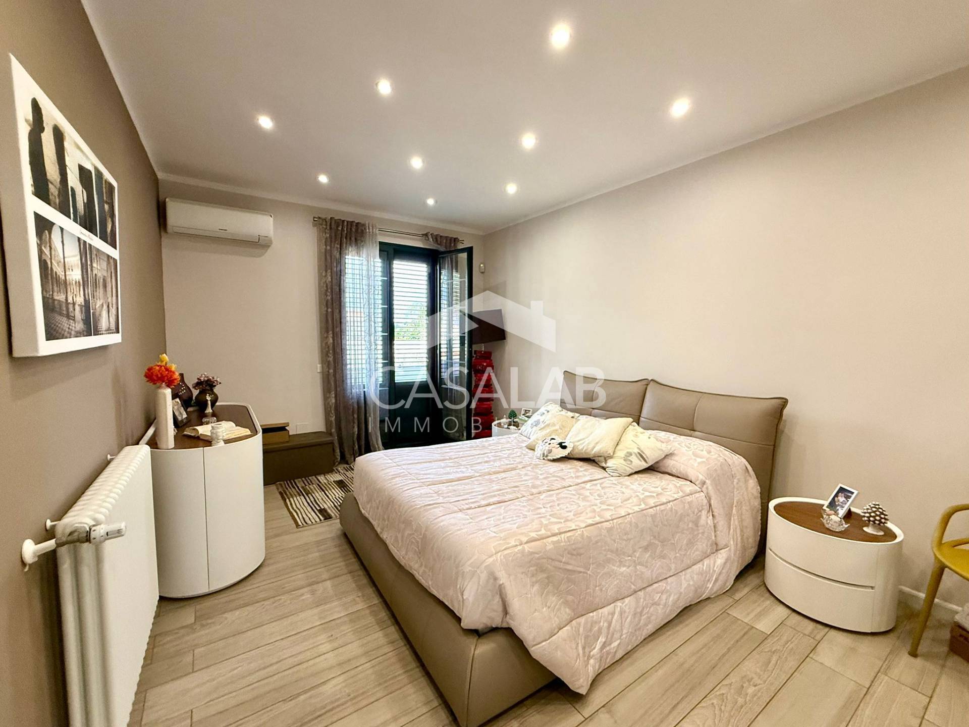 Appartamento in vendita a Carini, J.Walker