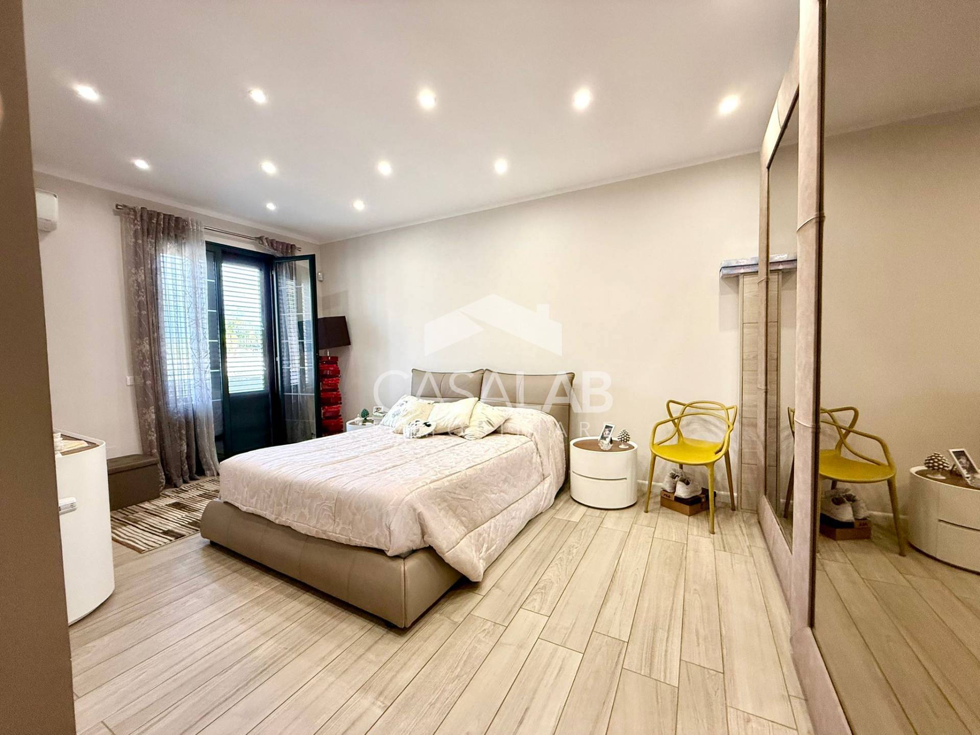 Appartamento in vendita a Carini, J.Walker