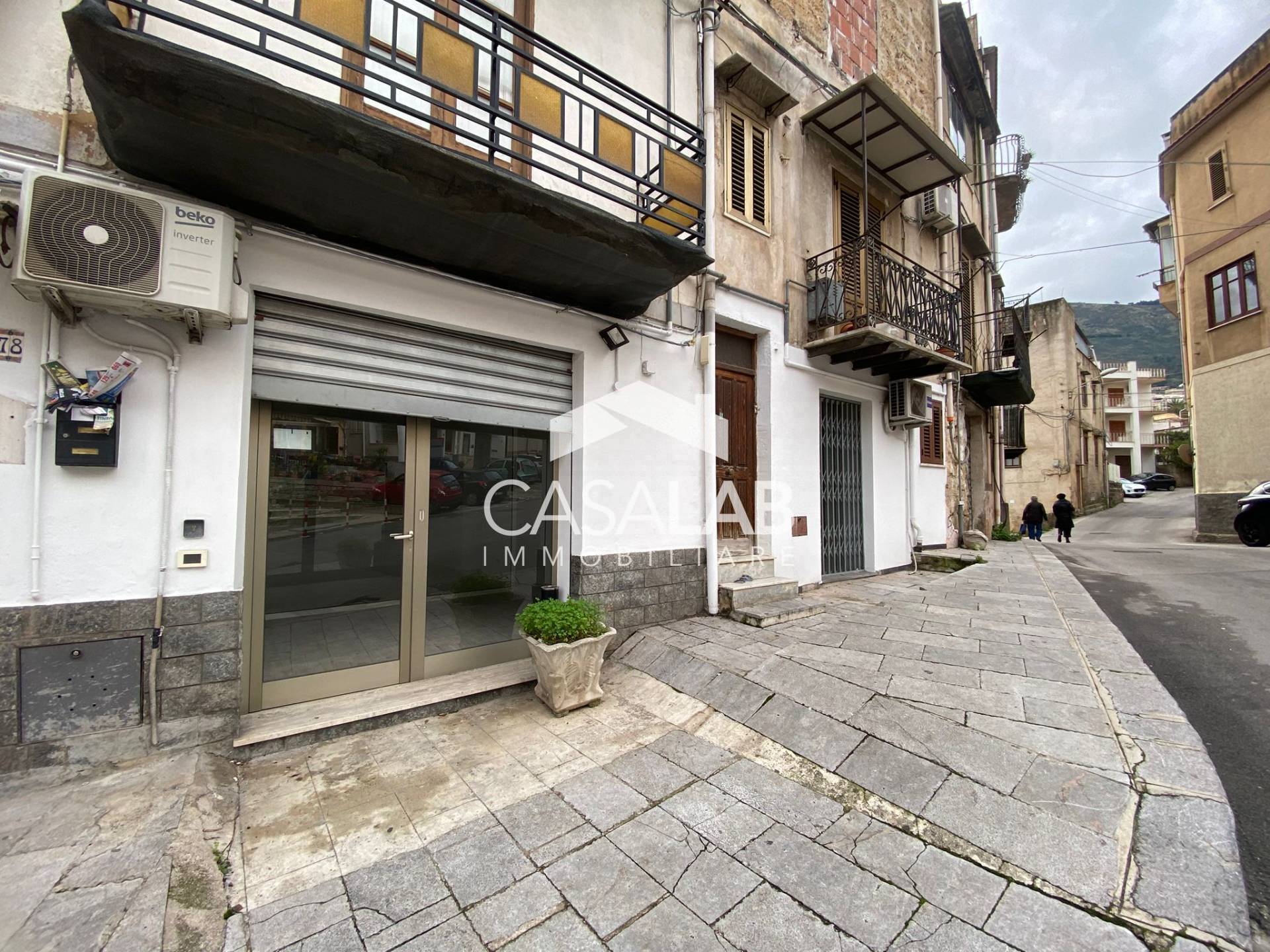 Appartamento in vendita a Carini, Centro Storico