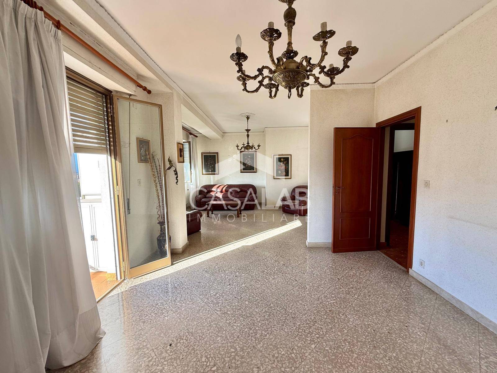 Appartamento in vendita a Palermo, Pallavicino