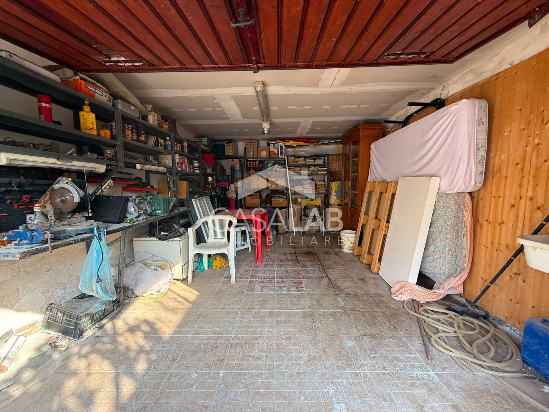 Box o garage in vendita a Carini, J.Walker
