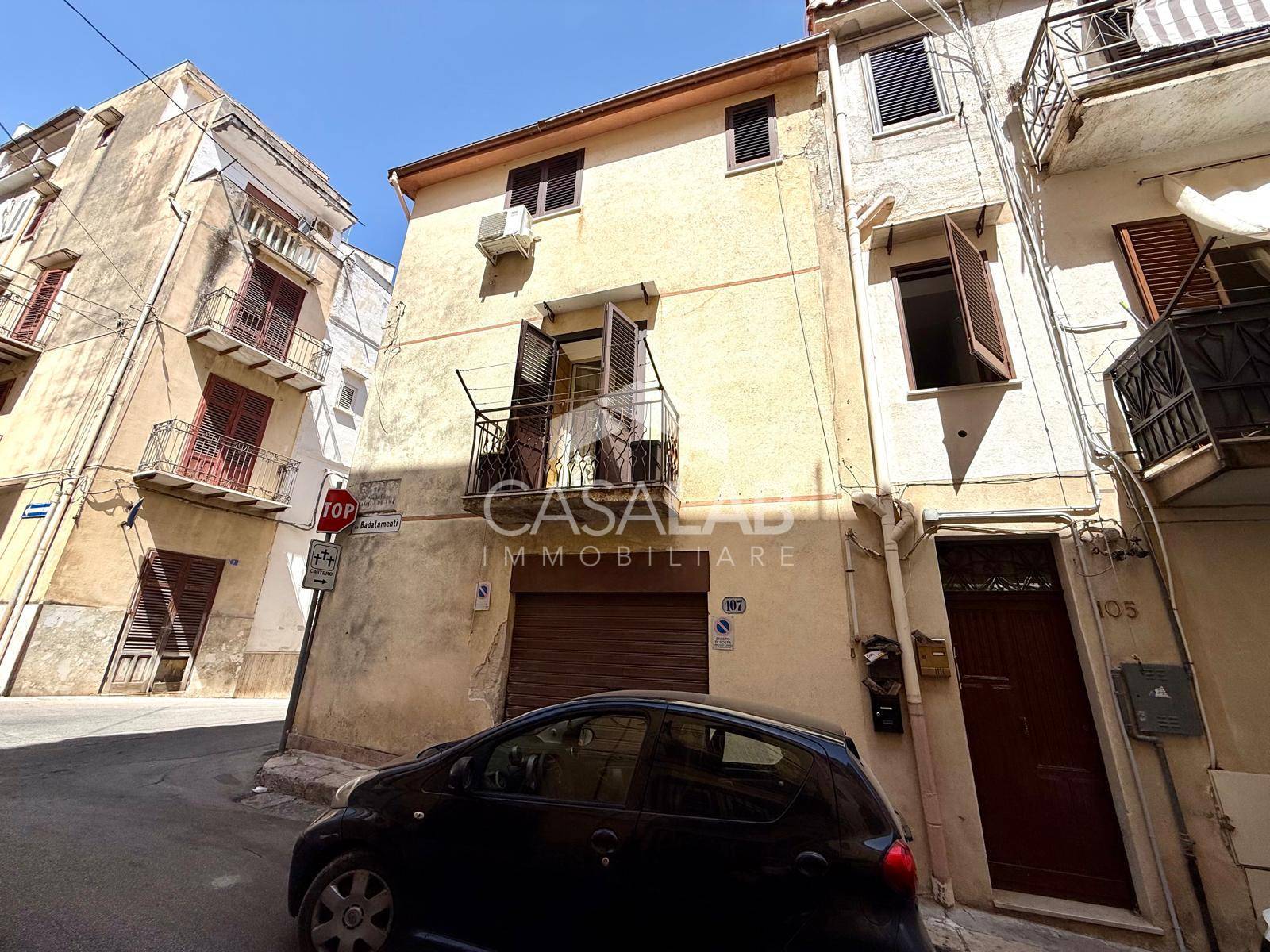 Appartamento in vendita a Carini, Centro Storico