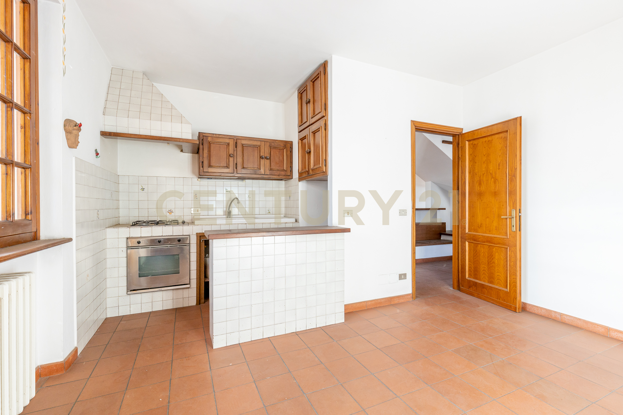 Appartamento con terrazzo in via nino bixio 21, Montecatini-Terme