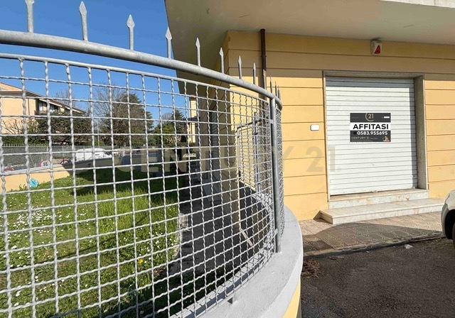 Ufficio con giardino in via san marco 112, Lucca