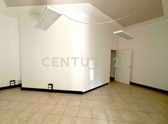 Ufficio con giardino in via san marco 112, Lucca