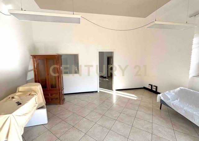 Ufficio con giardino in via san marco 112, Lucca