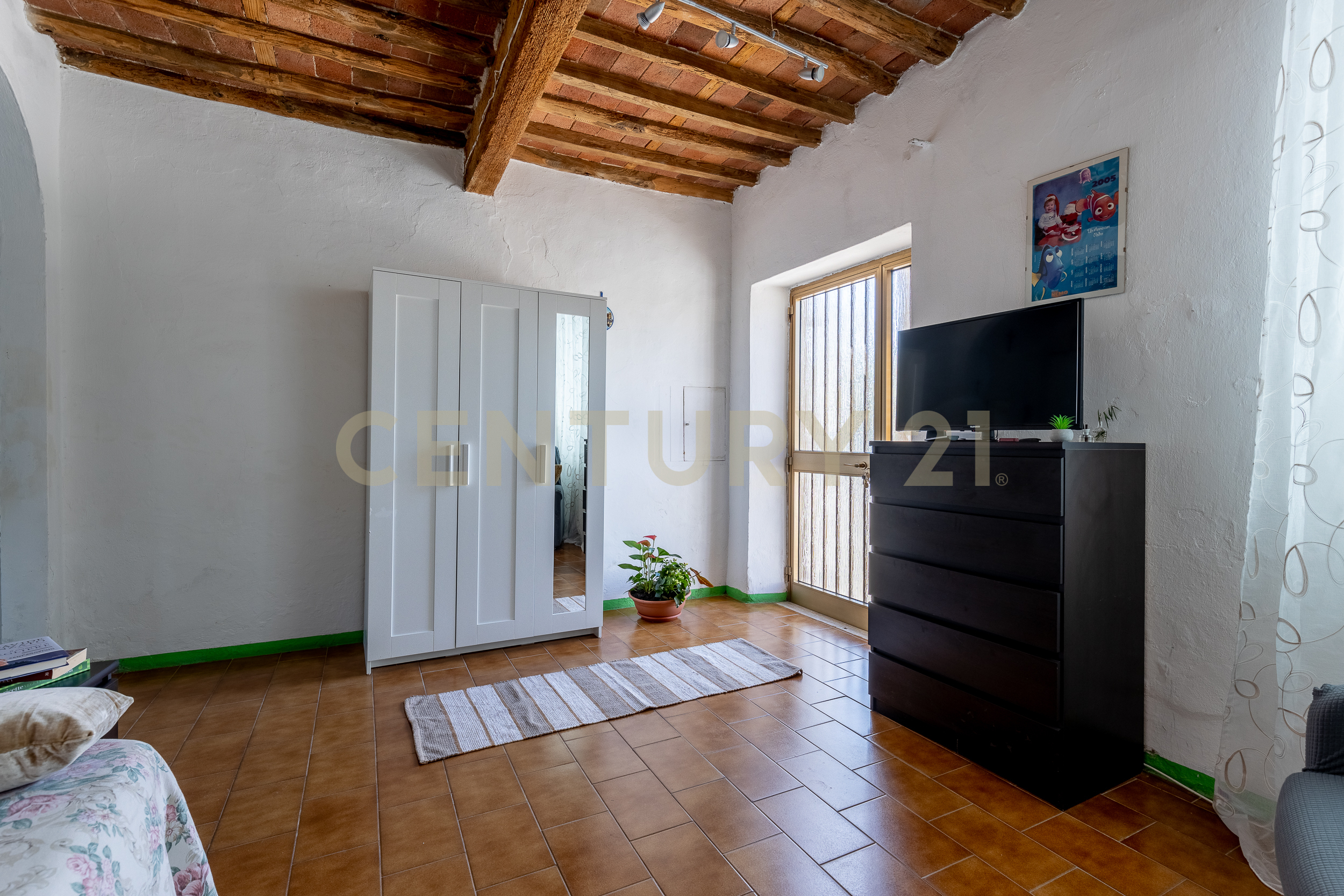 Casa indipendente con terrazzo in via per corte sandorini 619, Lucca