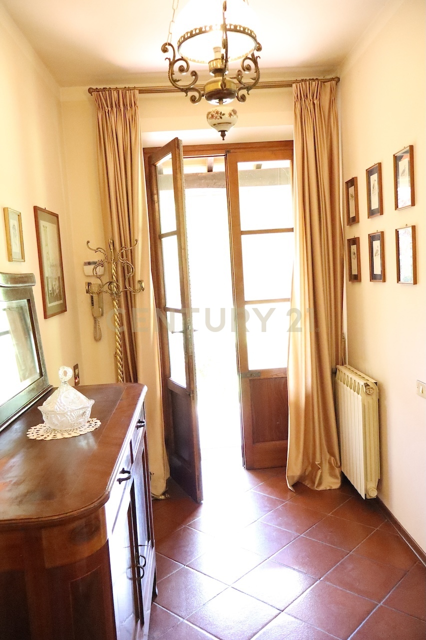 Villa con giardino in localit� dinucci 35, Pescaglia