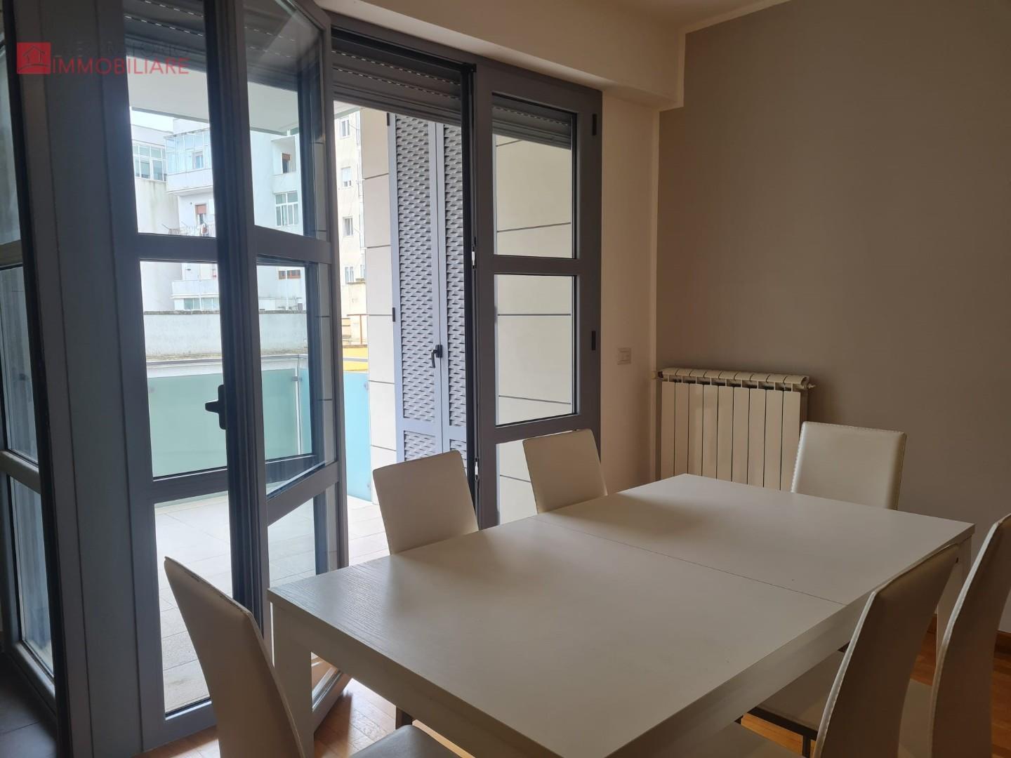 Trilocale arredato in affitto, Lecce ariosto mazzini