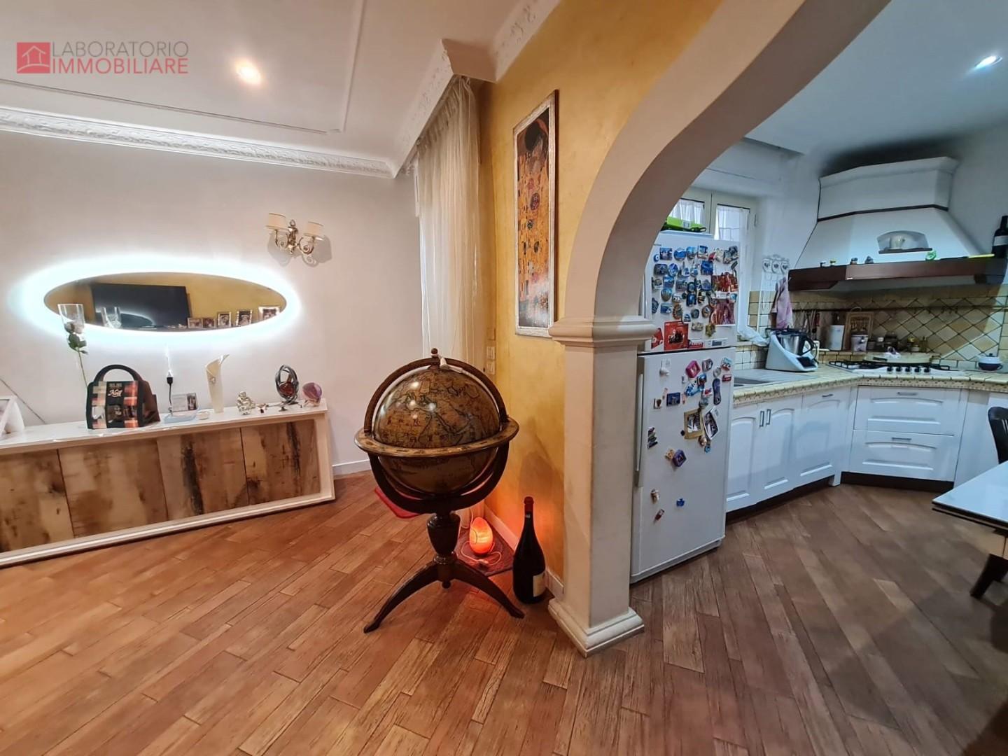 Trilocale con terrazzo a Surbo