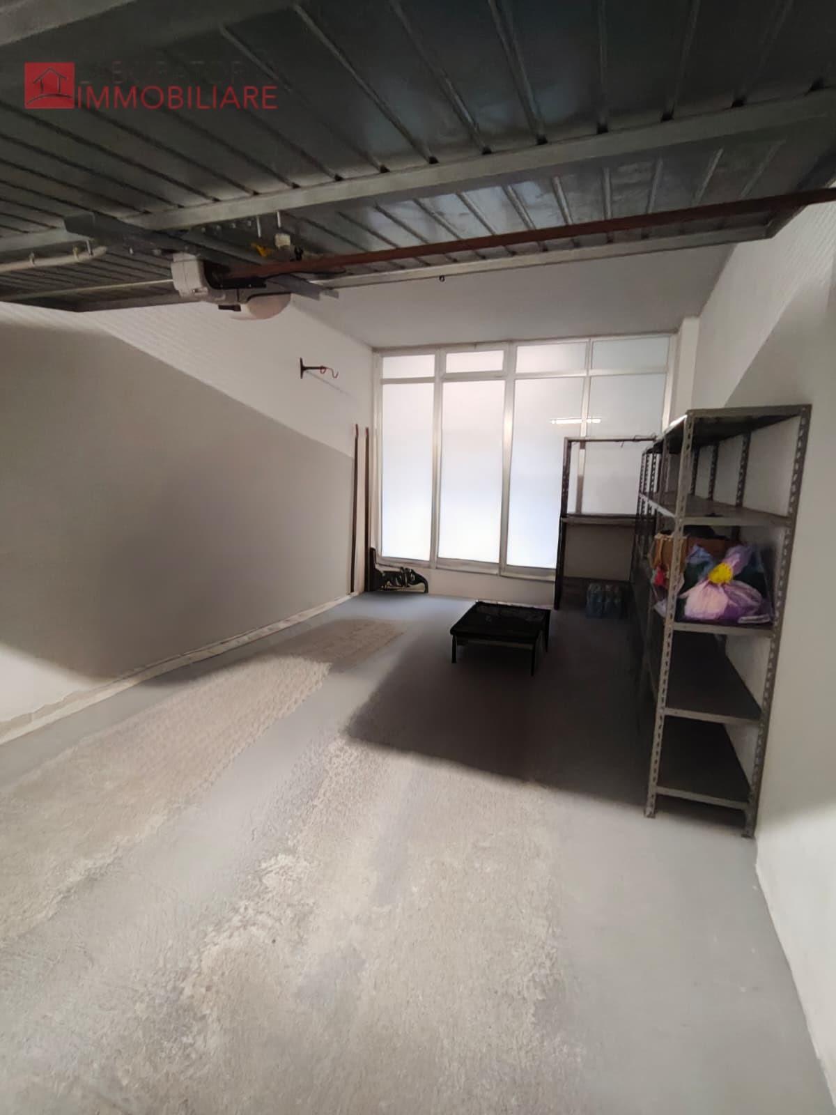 Box/Garage 21mq in vendita, Lecce ariosto mazzini