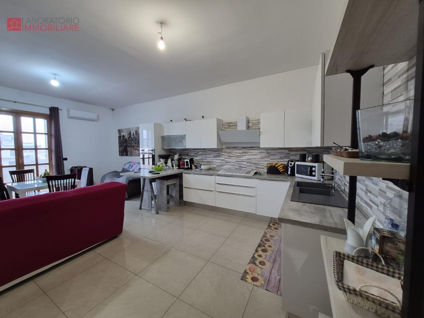 Trilocale con terrazzo a Surbo