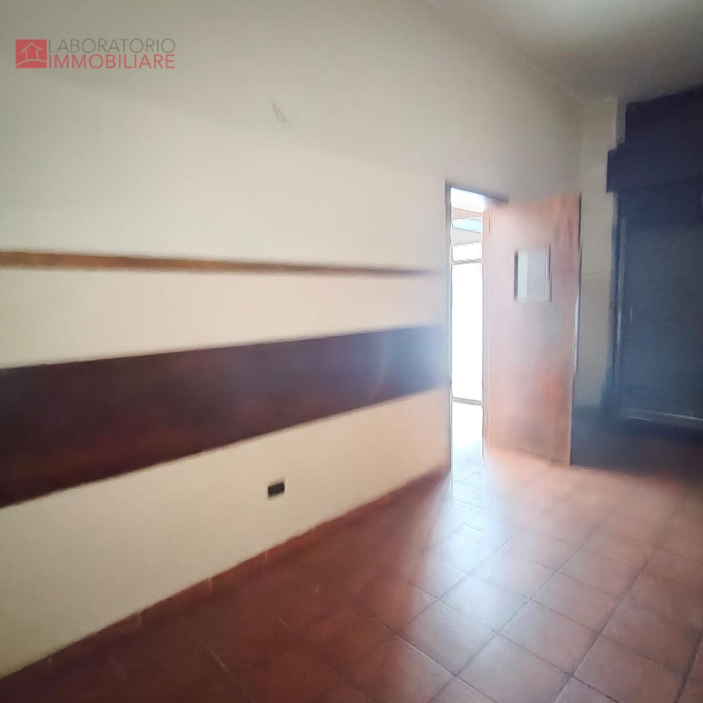 Locale commerciale in vendita, Lecce partigiani