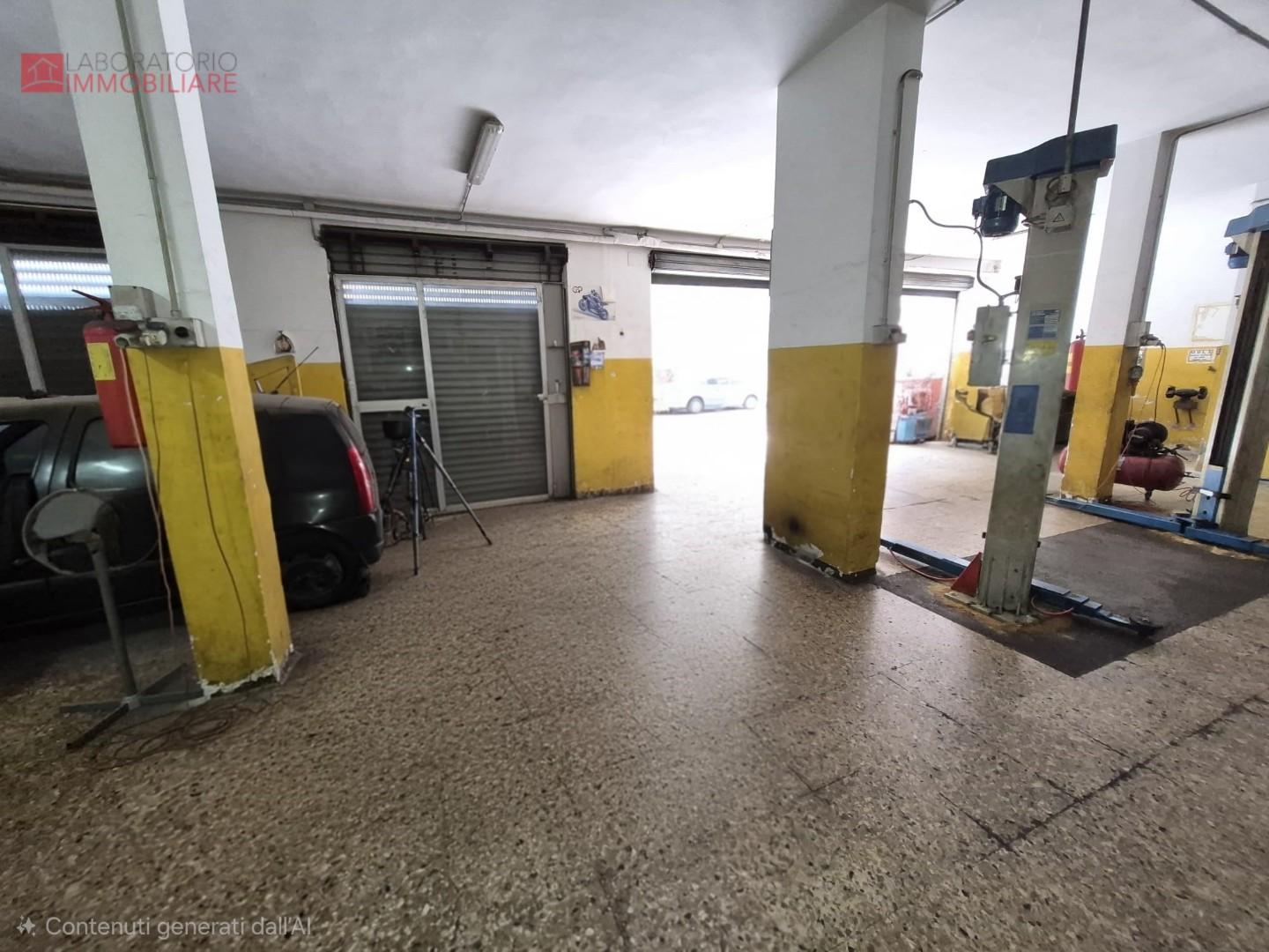 Locale commerciale da ristrutturare, Lecce san pio