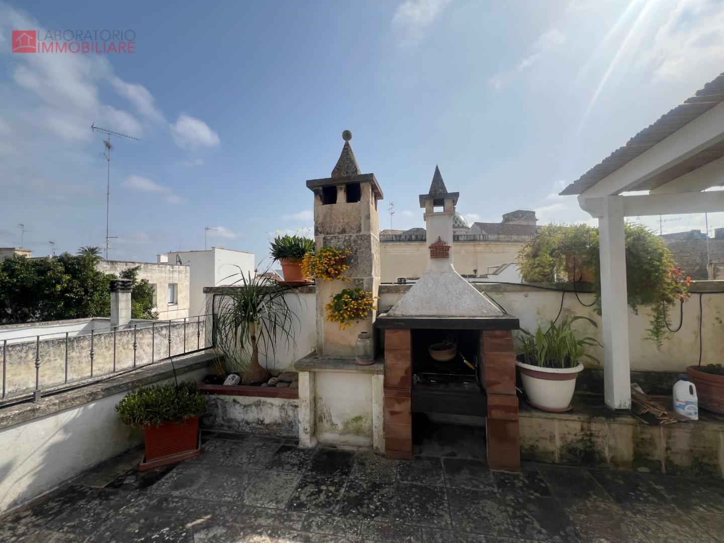 Attico con terrazzo, Lecce centro storico