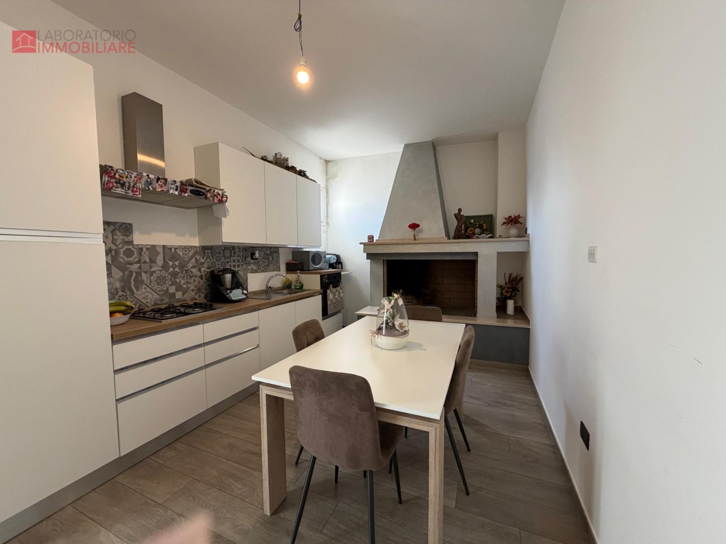 Trilocale con terrazzo a Leverano