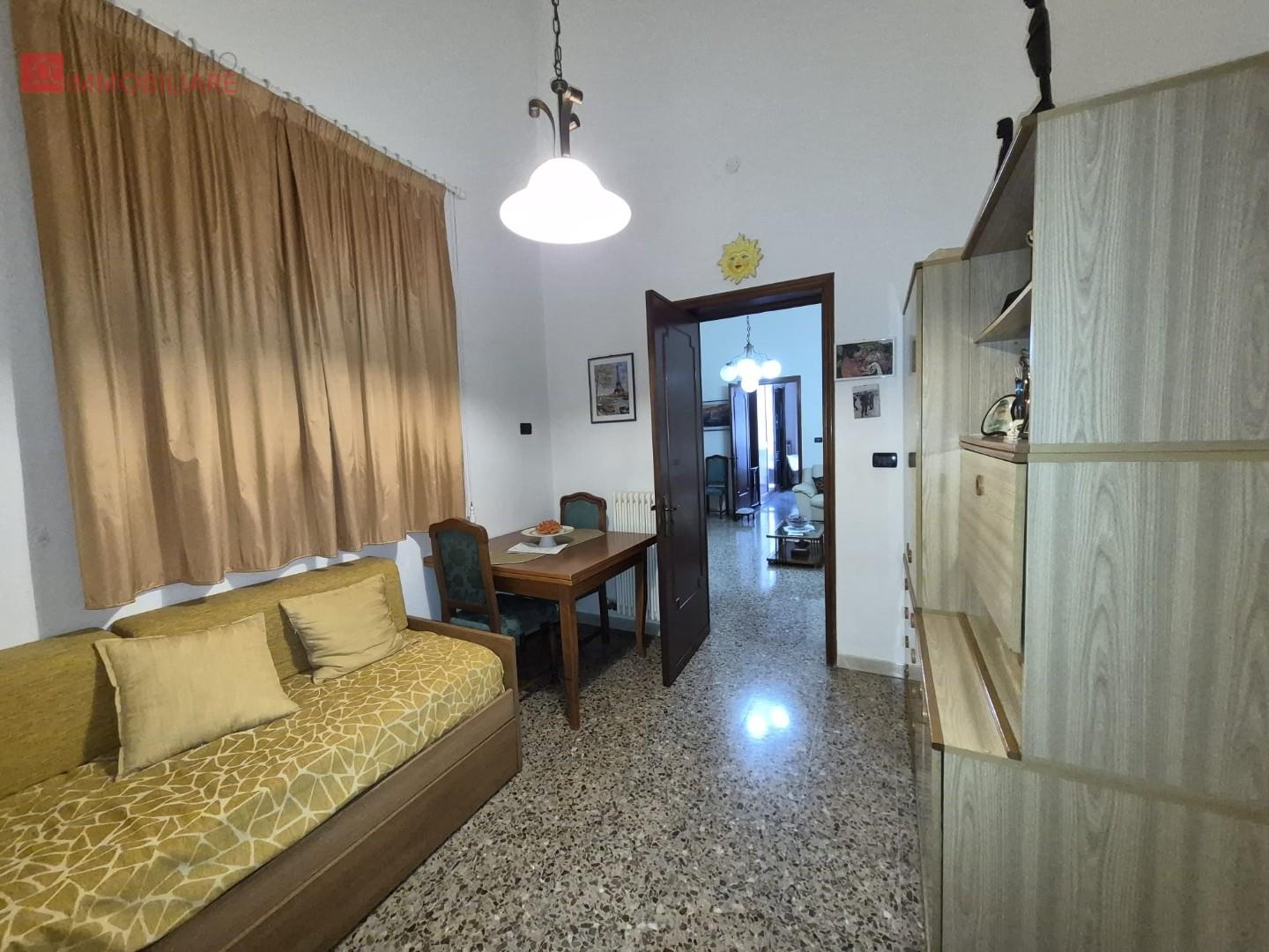 Trilocale con terrazzo, Lecce san lazzaro