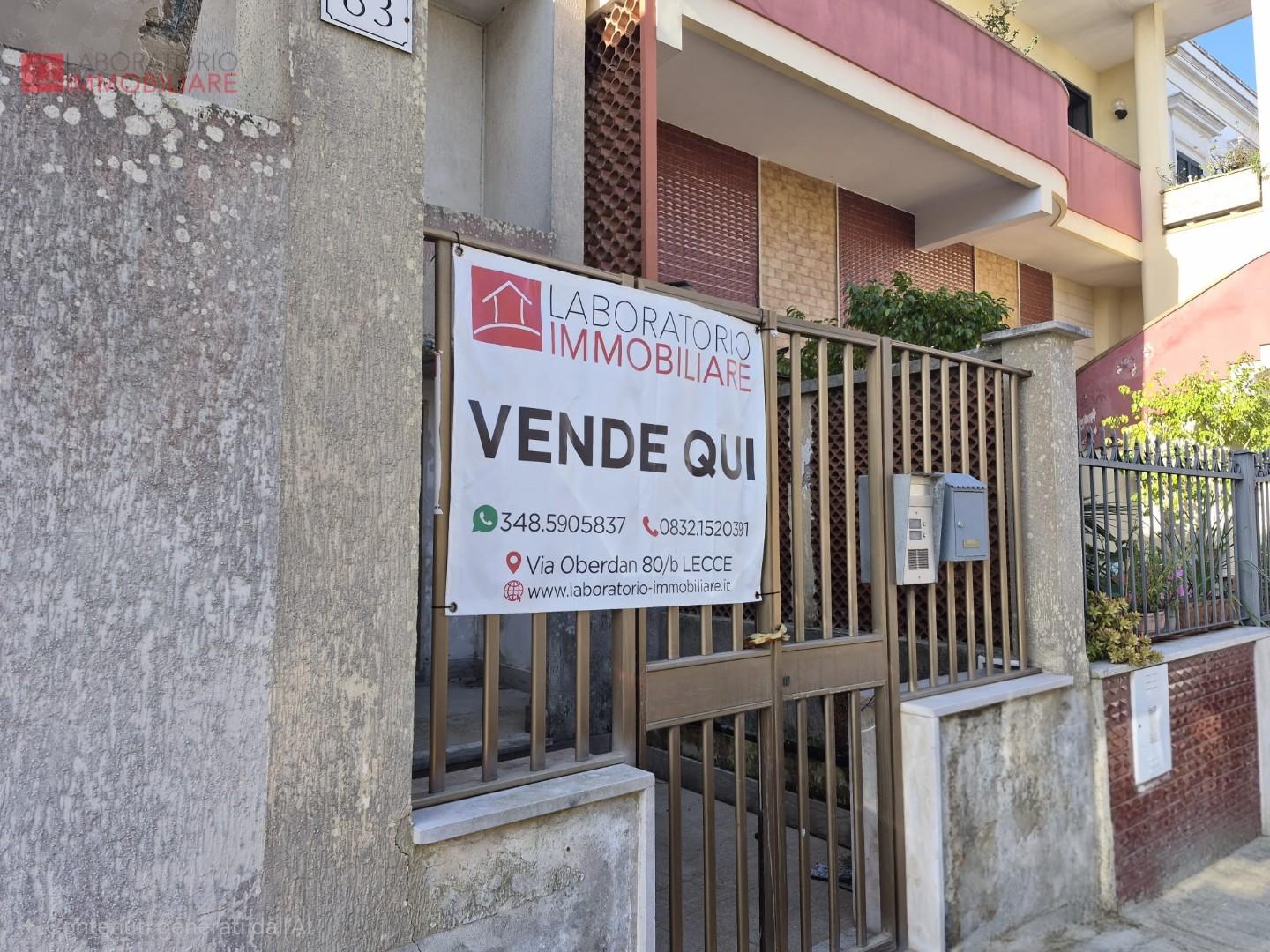 Bilocale da ristrutturare, Lizzanello merine