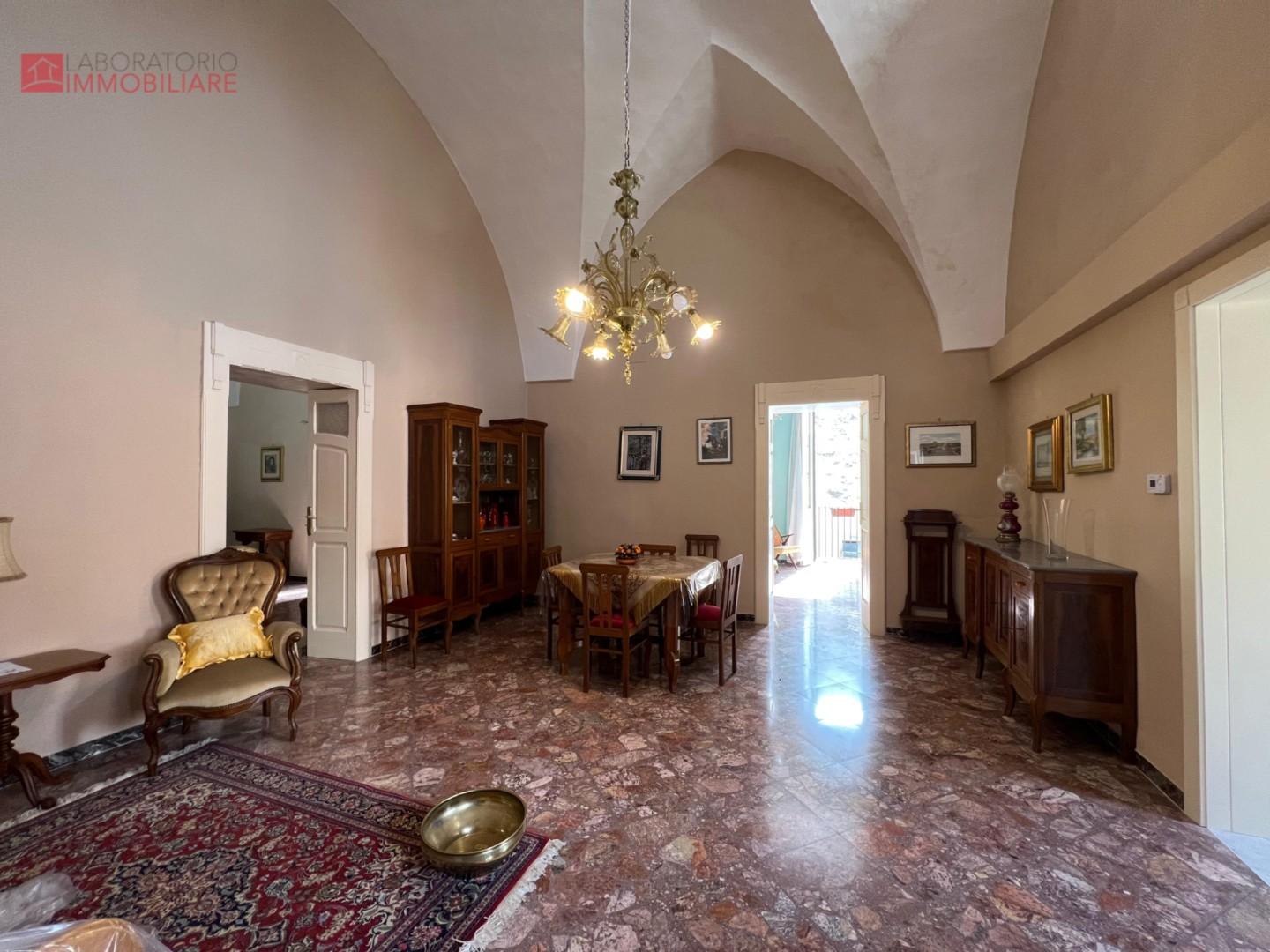 Appartamento con terrazzo a Copertino
