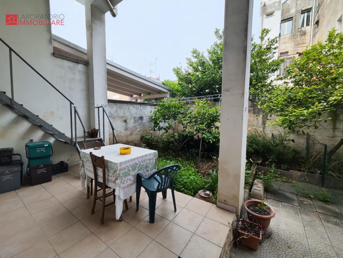 Trilocale con giardino, Lecce san pio