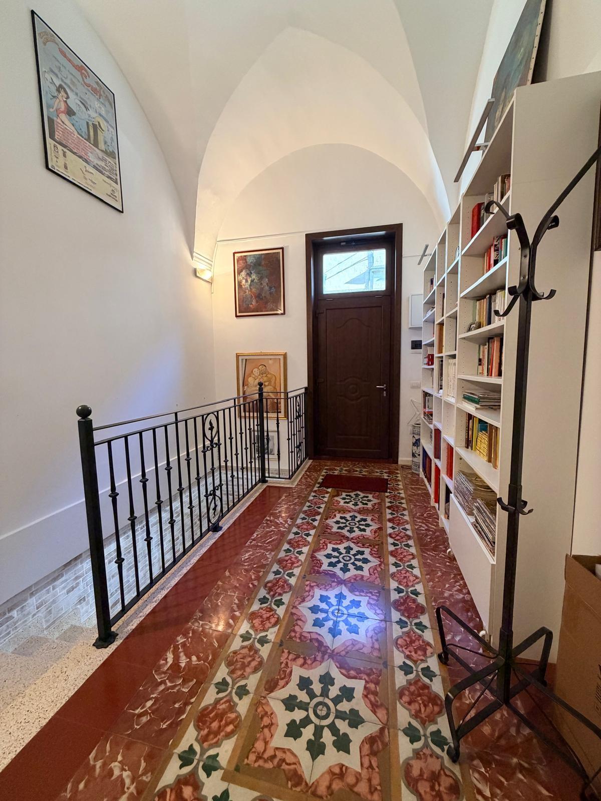 Trilocale con giardino, Lecce leuca