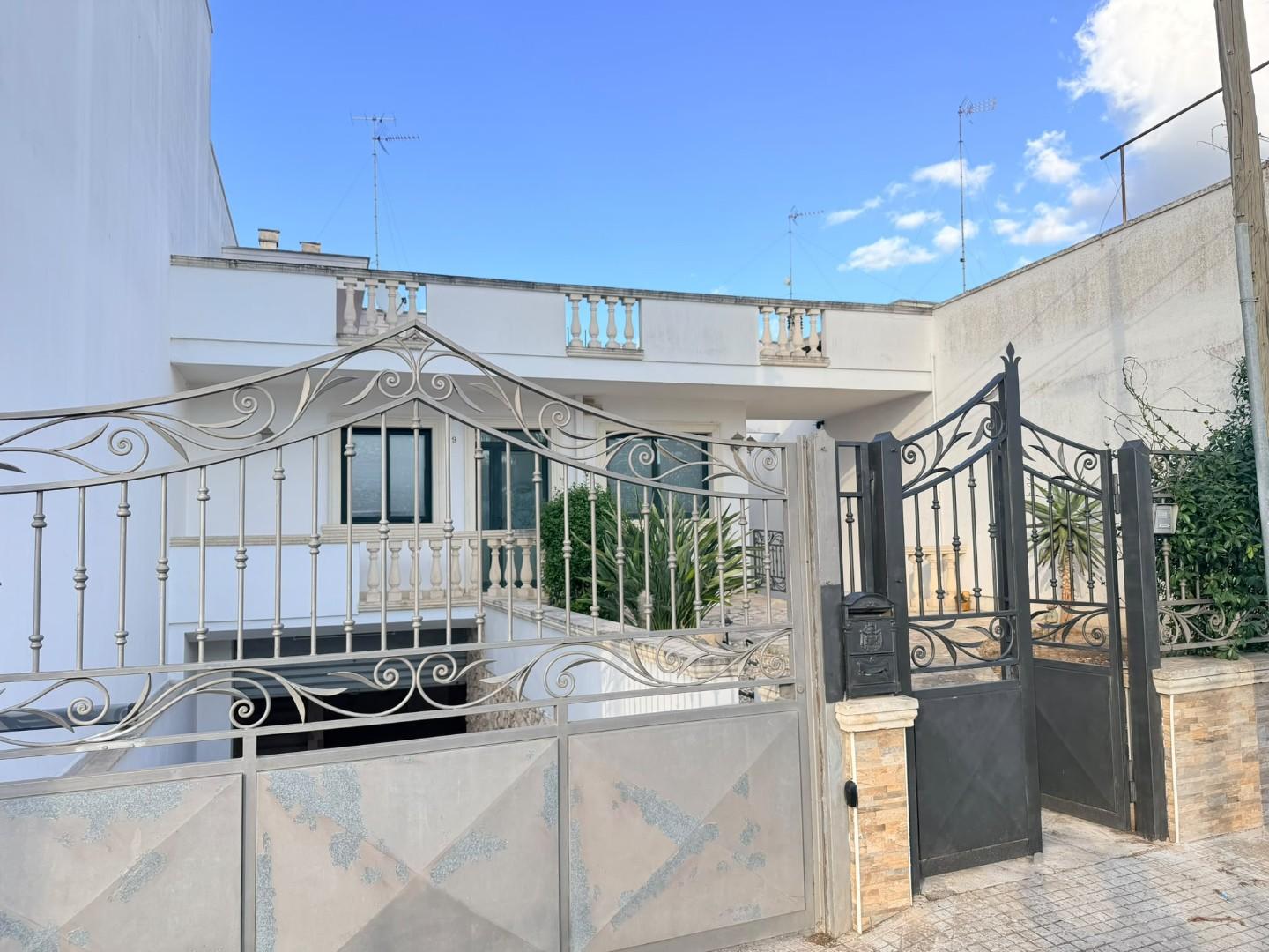 Casa indipendente con giardino a Carmiano